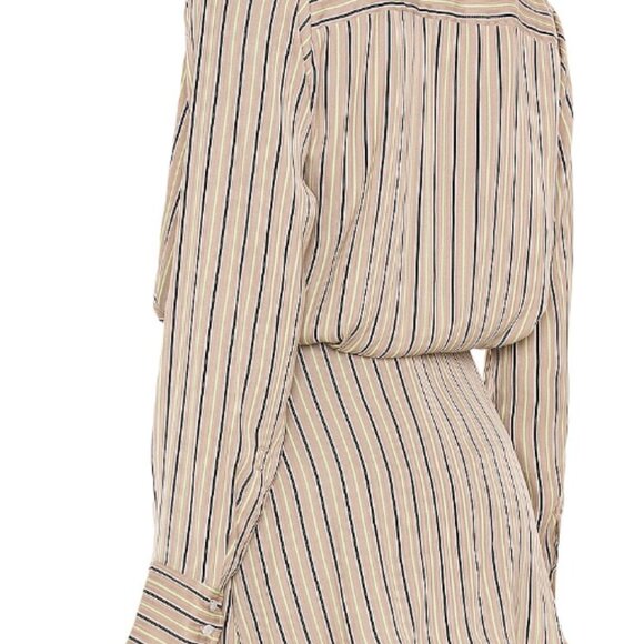 Free People Arlo Wrap Top NWT - Picture 3 of 12